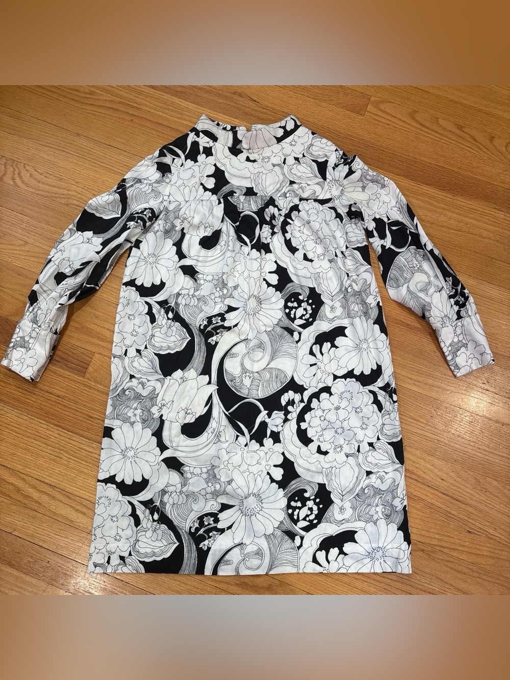 Vintage 60s Black and White Paisley Dress